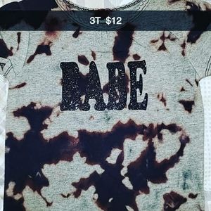 Reverse tye dye kid shirt